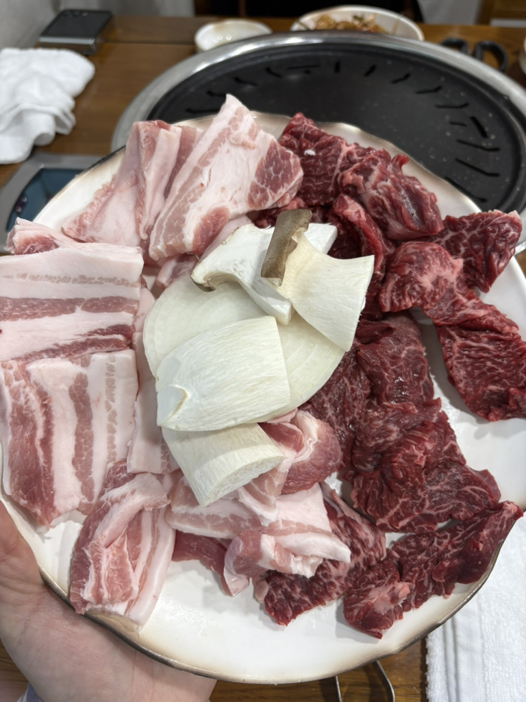 Jusikhoesa yangsanbak (주식회사 양산박) 2