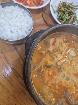 큰맘할매순대국 후암동점 사진 3