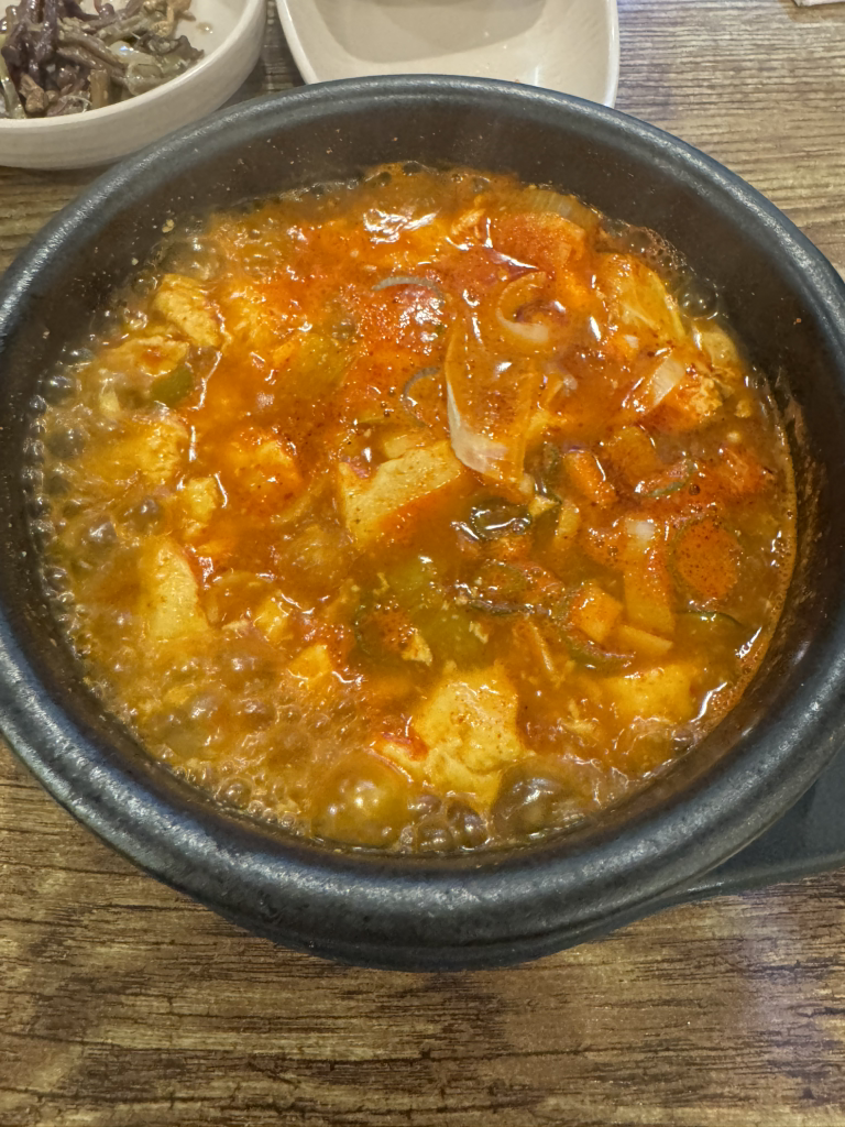 Jeongilpumsondubu (정일품손두부) 1