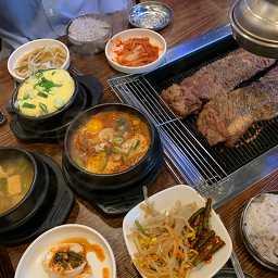곰바우 대표 사진