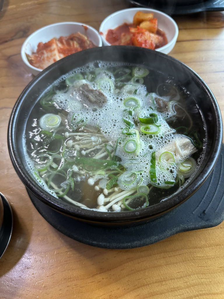 Cheongjubongauncheonjijeom (청주본가운천지점) 2