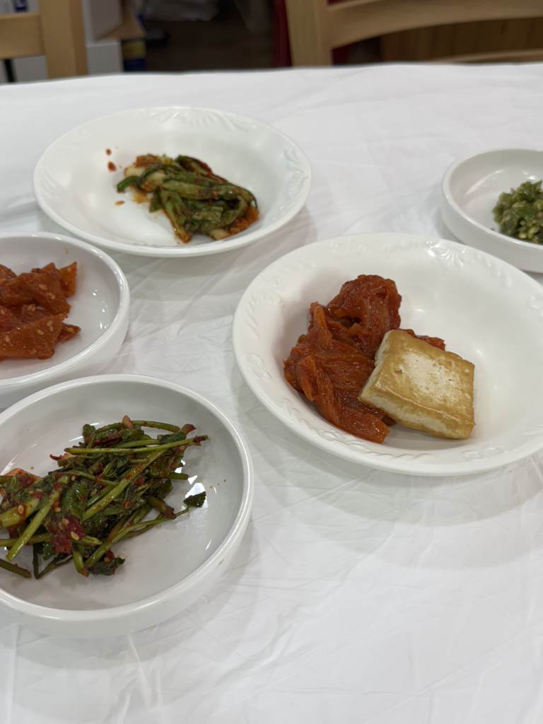 Hangaeojuk, maeuntangnamwonjeom (한가어죽, 매운탕남원점) 3