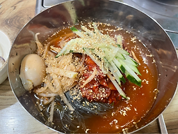 Hamheungmyeonok (함흥면옥) 1