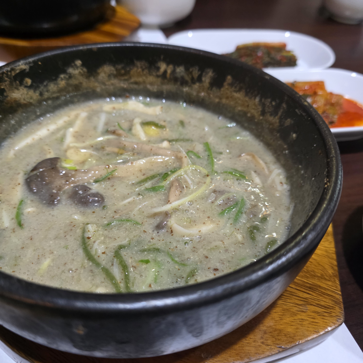Giwajipdam (기와집담) 1