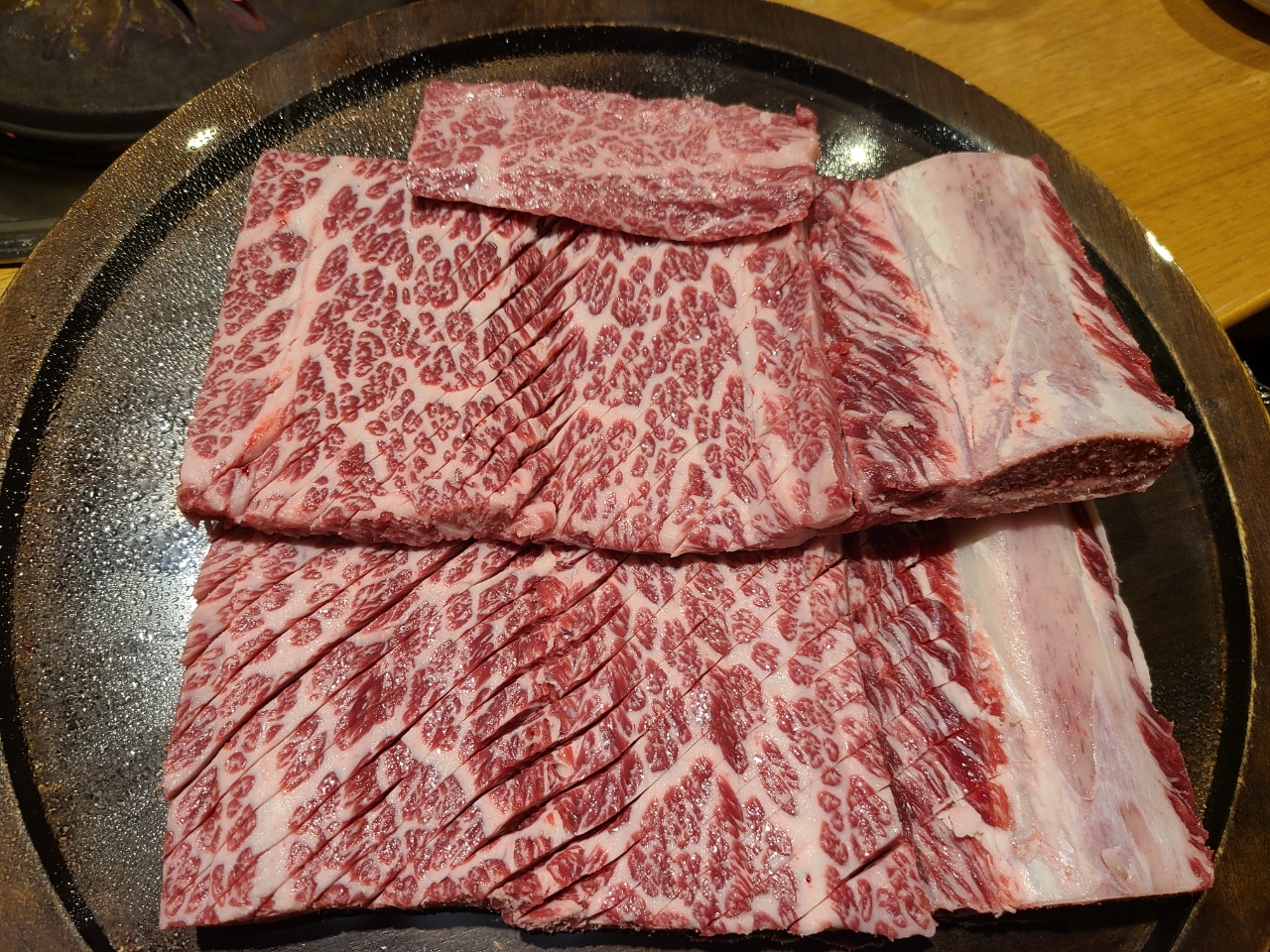 Seonsahanumaeul (선사한우마을) 2