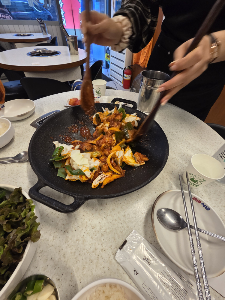 Gyeongasikdang ahyeonyeokjeom 4