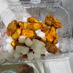 Gyochonchikin jisepojeom (교촌치킨 지세포점) 1
