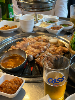 Keunnamjadwaejigui (큰남자돼지구이) 3