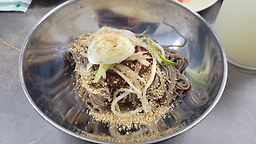 Solbatmakguksu (솔밭막국수) 2