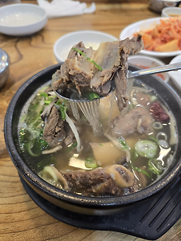 Igadeokbogalbitanggalbijjim (이가덕보갈비탕갈비찜) 3