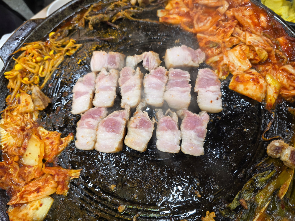 상구네솥뚜껑삼겹살 1