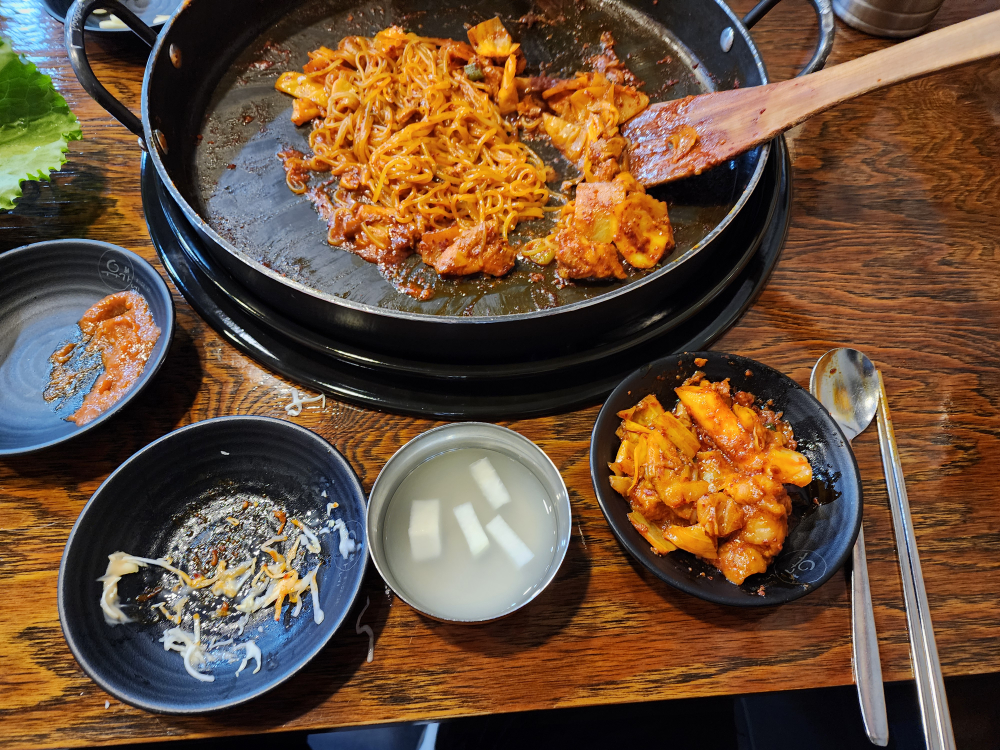 유가네닭갈비 금왕점 5