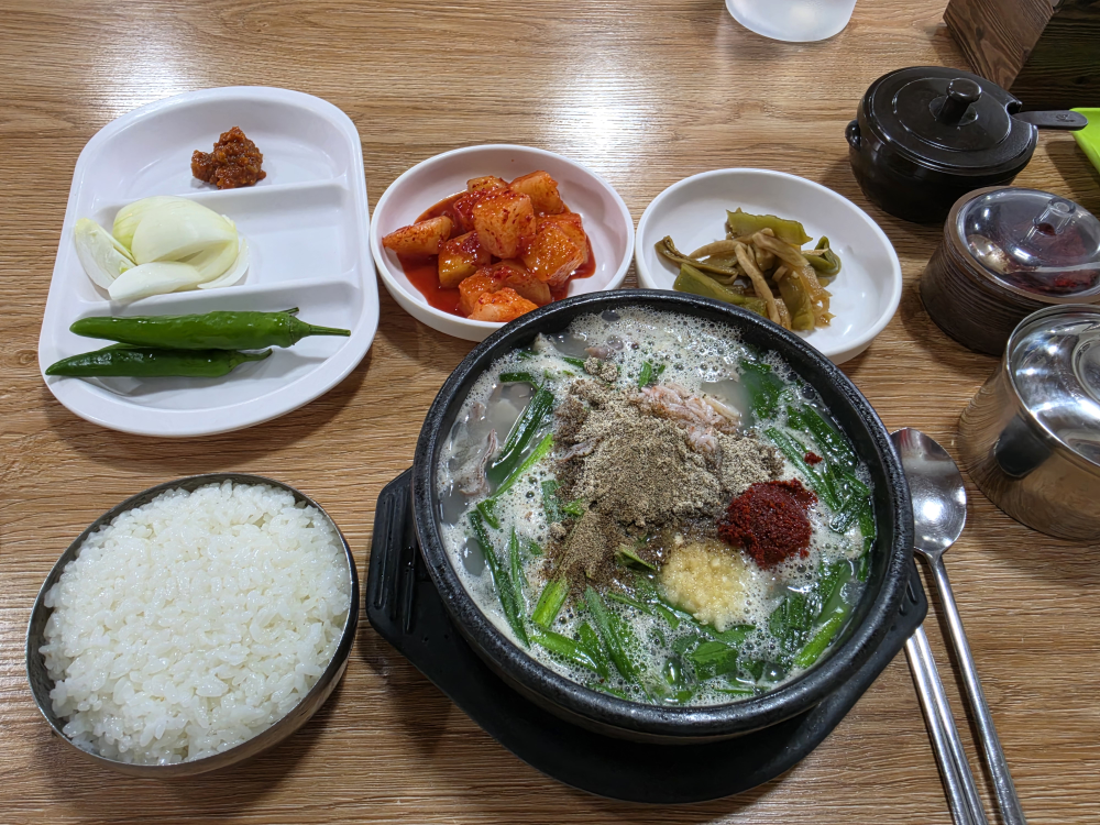 준이순대국밥 사진 2