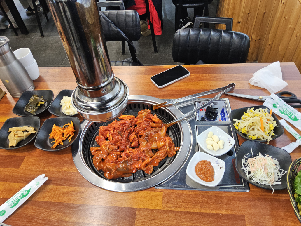 Napjaksikdang (납작식당) 1