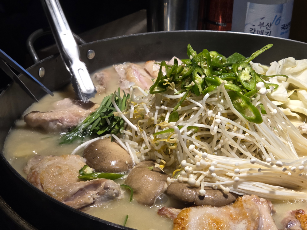 Bumaksutbuldakgalbi daeyeonjeom 6