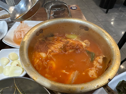 Mugonghaesutbulgalbi (무공해숯불갈비) 2
