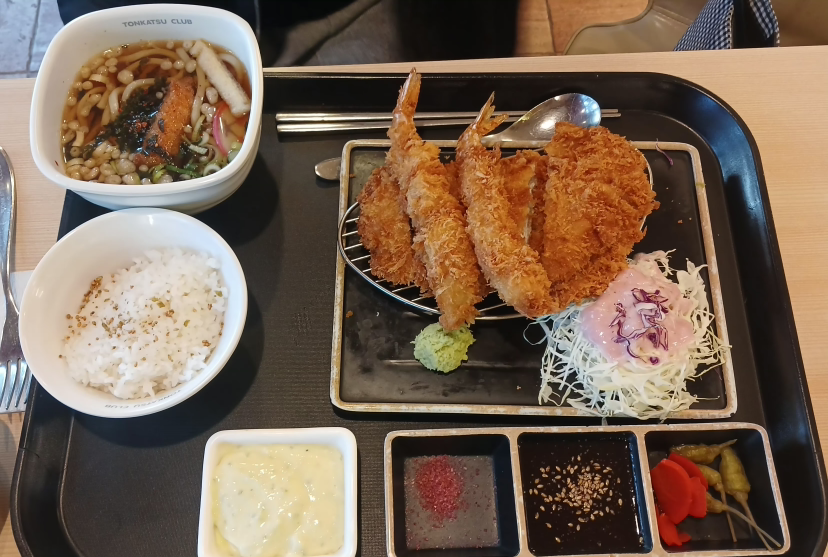 Donkkaseukeulreop (돈까스클럽) 2