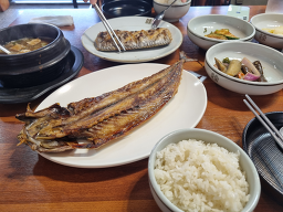 Gwanagolsikdang (관아골식당) 1