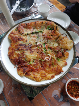 Neungundaehyugesosikdang (능운대휴게소식당) 1