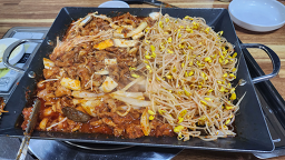 Dunggunamujip (둥구나무집) 2