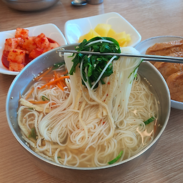 거제동백국수 1