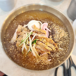 Jinjuhwangponaengmyeon 2