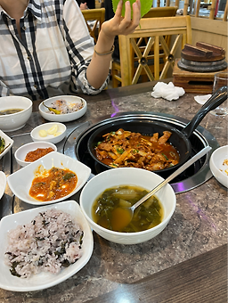 Jirisanheukdwaeji (지리산흑돼지) 2