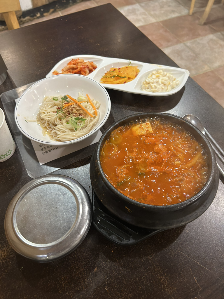 봉주르정식 사진 4