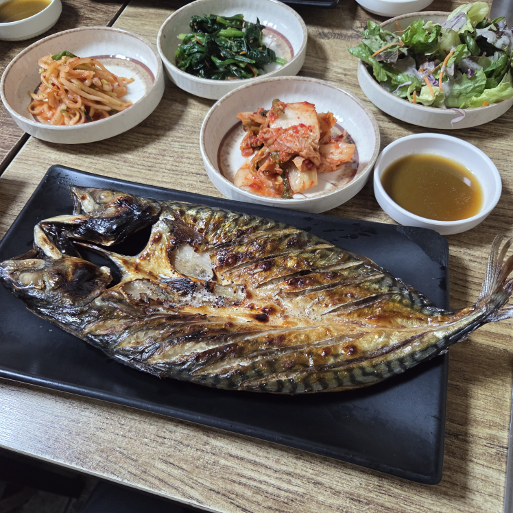 Yeonposaengseongui (연포생선구이) 2