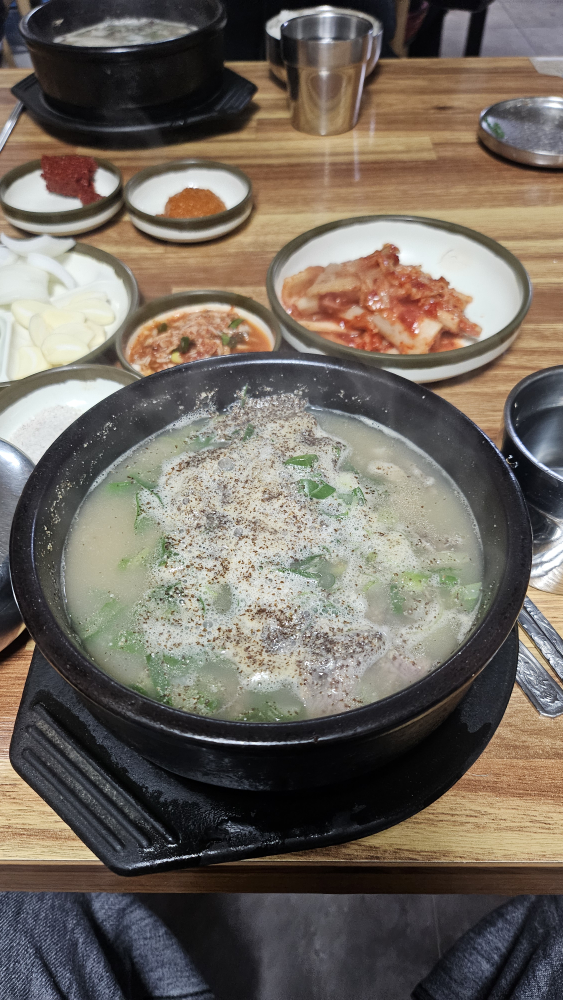 Chungcheongdosikdang (충청도식당) 2