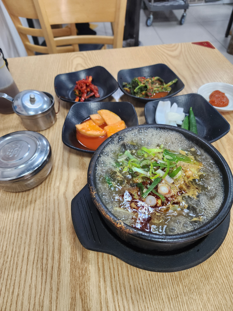 양평서울해장국큰아들집 성수세무서점 사진 5