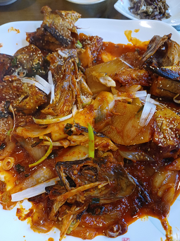Bong'ssonkalguksu&jjimjeonmun (봉's손칼국수&찜전문) 3