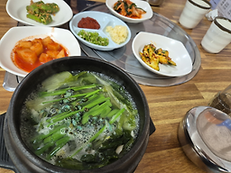 Ssangyonghaejangguk (쌍용해장국) 2