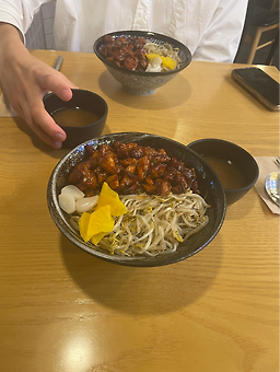 Hongdaegaemisinwolseongjeom (홍대개미신월성점) 2