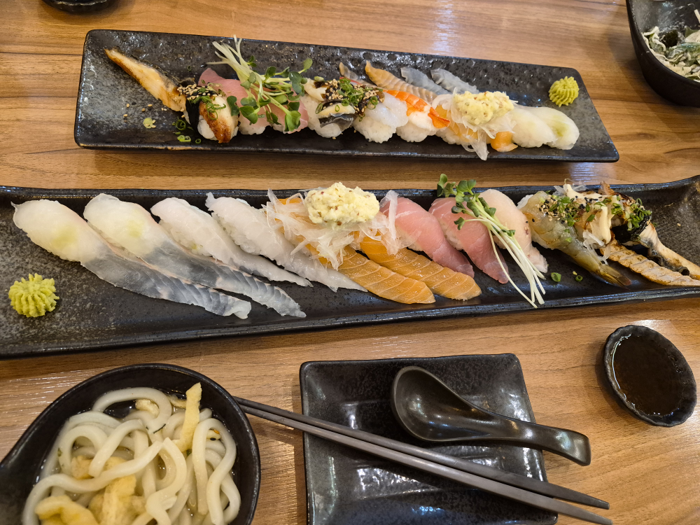 Hyobichobap (효비초밥) 3