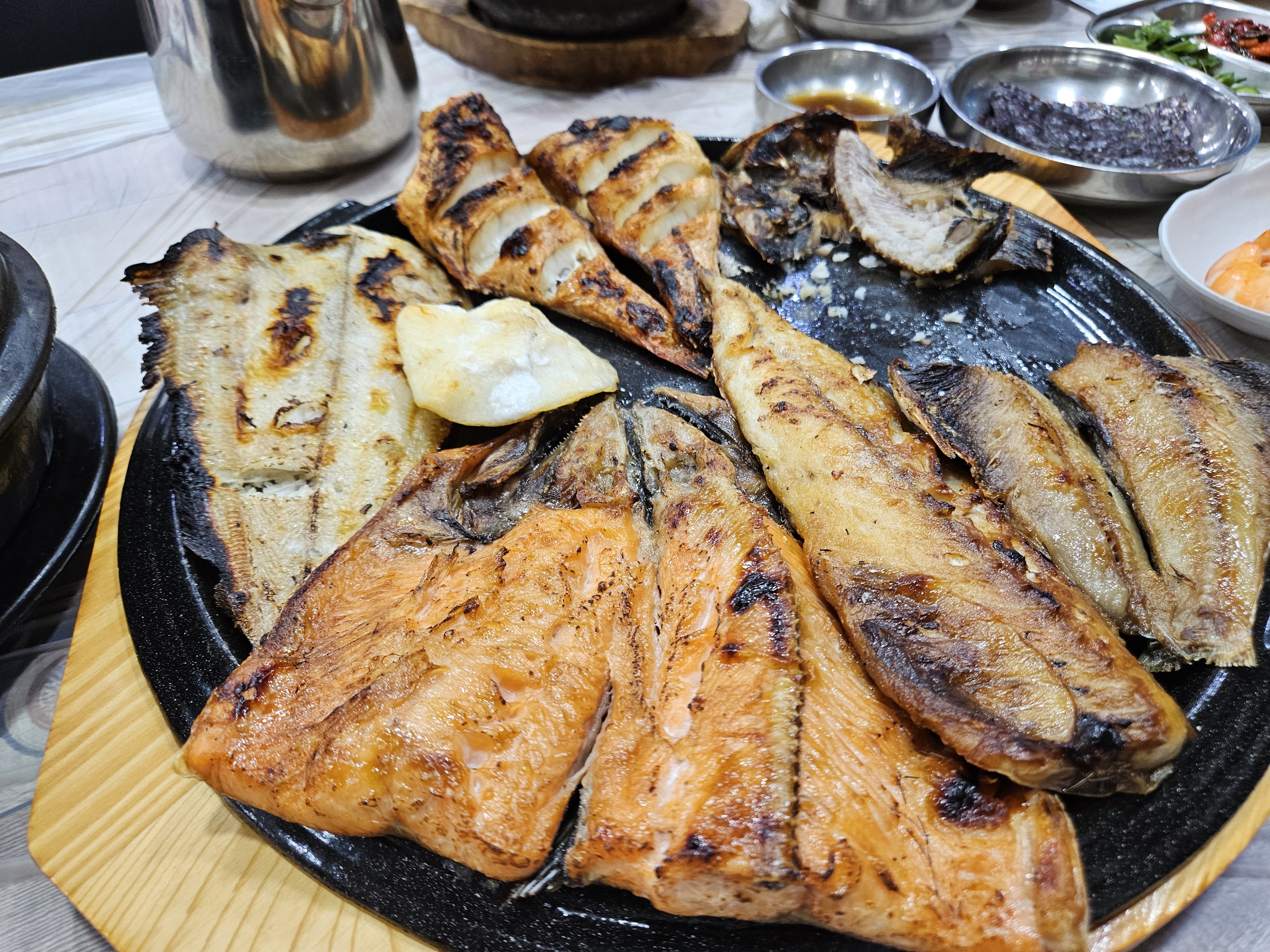 동명항생선구이 7