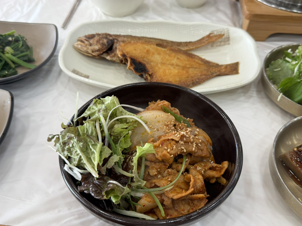 Sobanhanjeongsik (소반한정식) 1