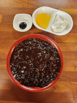 Jeongwonjjajang (정원짜장) 1