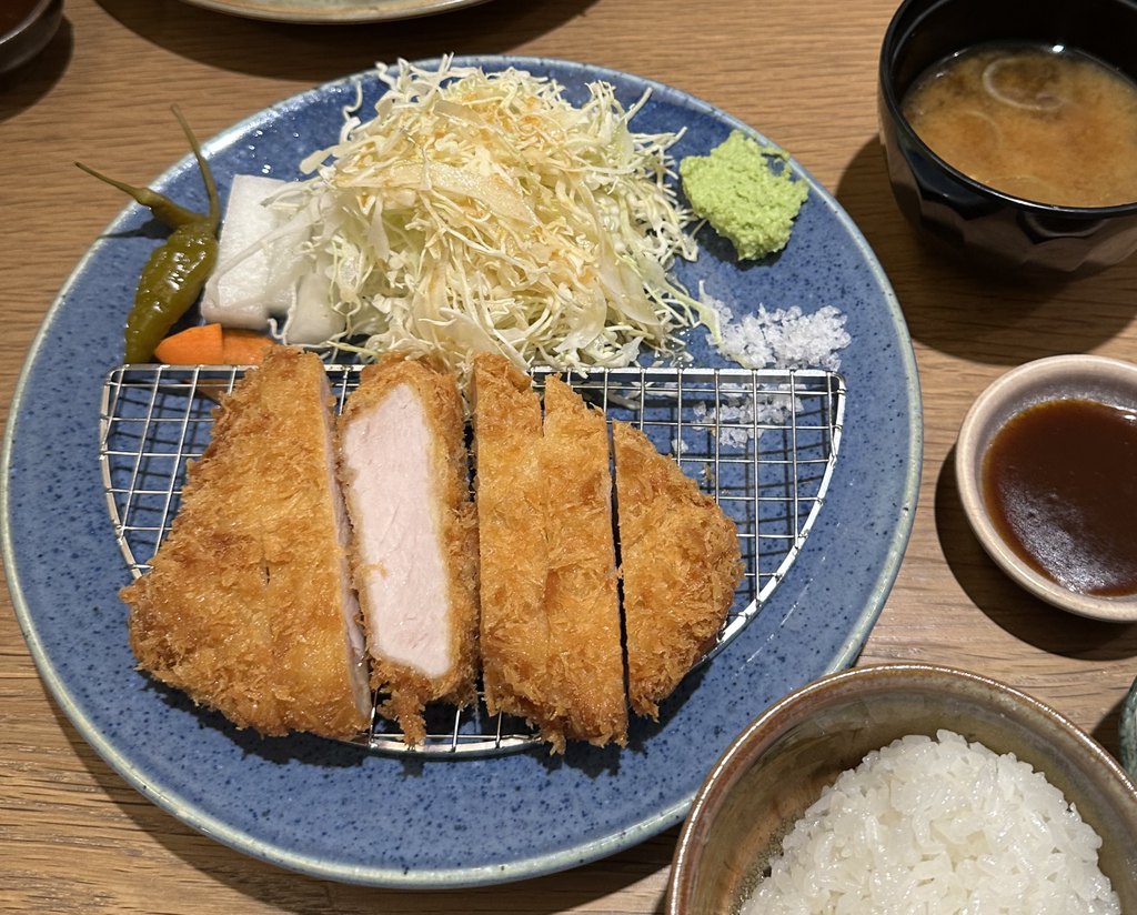 일월카츠 안국점 사진 3