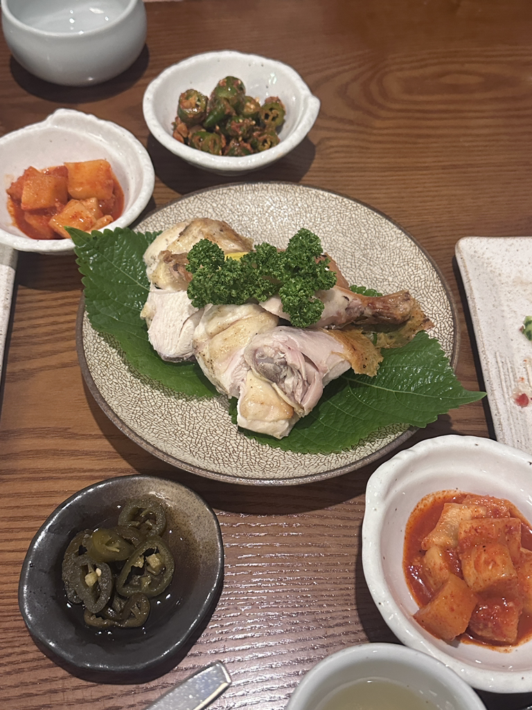 Baekjeryeongsamgyetang 4