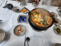 약천메기탕 3