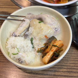 Jangsusamgyetang (장수삼계탕) 3