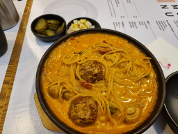Ttukseutori (뚝스토리) 2