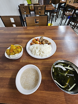 Hansangcharimsikdang (한상차림식당) 2