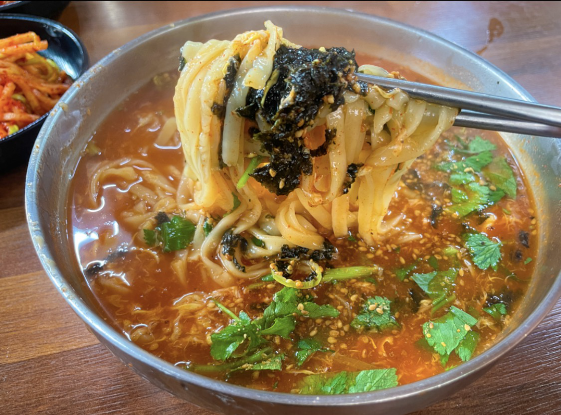 Eungyeonginekalguksu (은경이네칼국수) 1