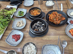 논두렁우렁쌈밥 4