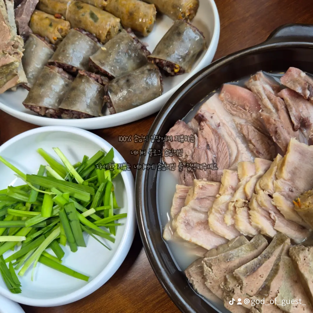 Sinjuokmisundaejeongchansegyo (신주옥미순대정찬세교) 1