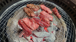Juwangsanhanusutbulgalbi (주왕산한우숯불갈비) 3