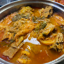 숯불뼈구이 핫뼈감자탕 본점 사진 4