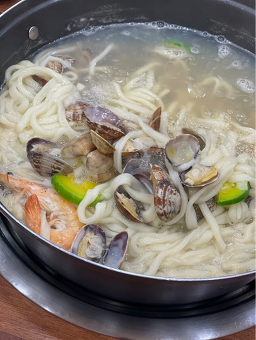 Hwanggeumkalguksu 3